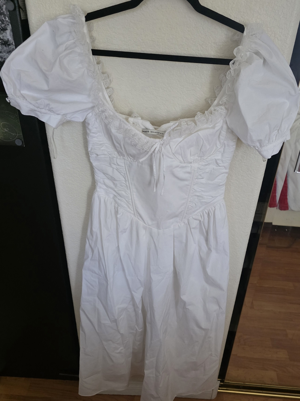 Lulabell Puff Sleeve Midi Dress - Picture 3 of 5